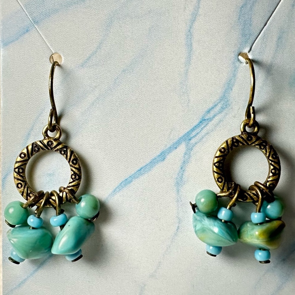Avon Blissful Blues Turquoise Beaded Drop Earrings With Debossed Metal Southwest - Picture 6 of 6